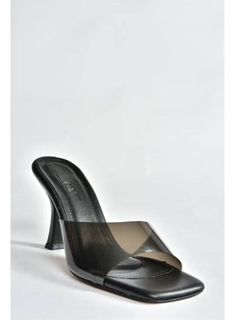 Fox Shoes صنادل نسائية شفافة سوداء بكعب سميك P590033209 - Image 1